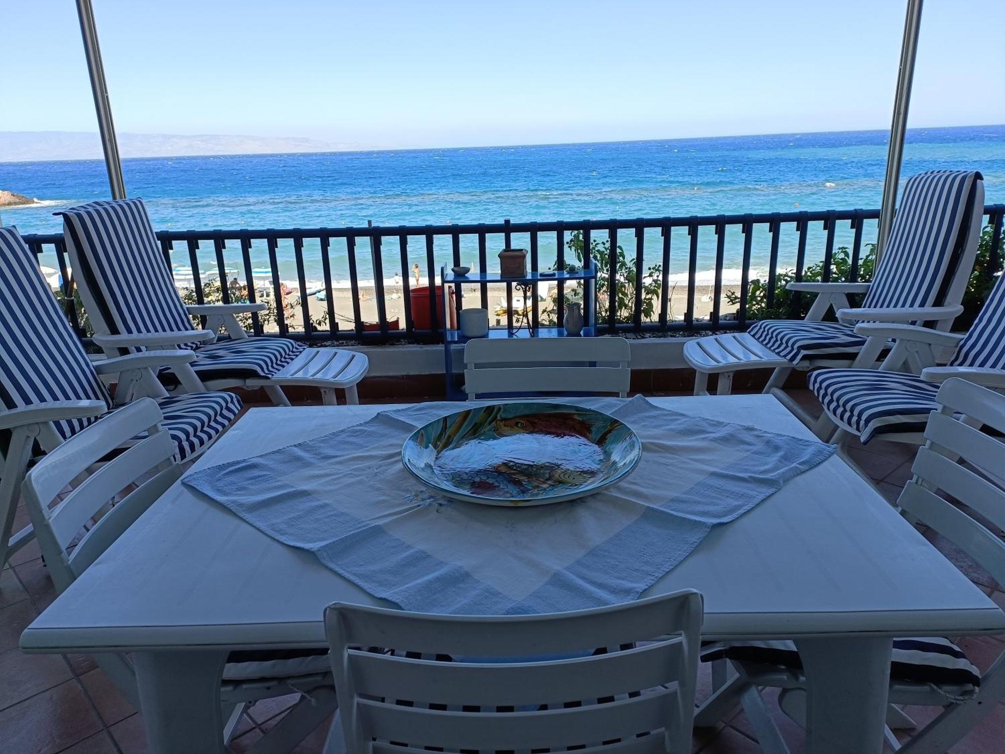 Casa Vacanze Margarita SantʼAlessio Siculo Eksteriør bilde