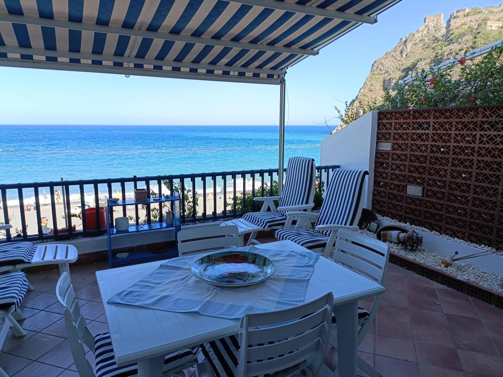 Casa Vacanze Margarita SantʼAlessio Siculo Eksteriør bilde
