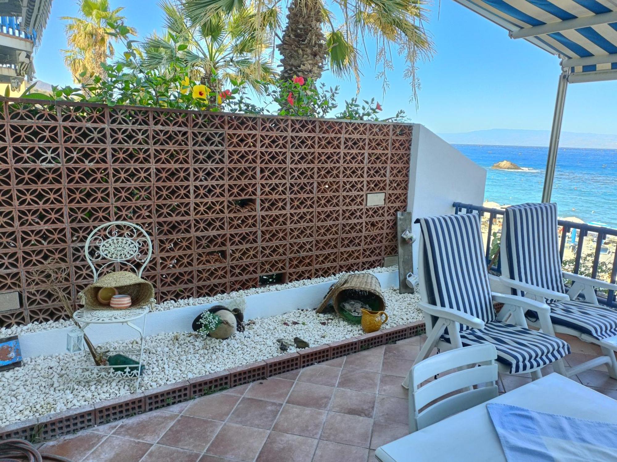 Casa Vacanze Margarita SantʼAlessio Siculo Eksteriør bilde
