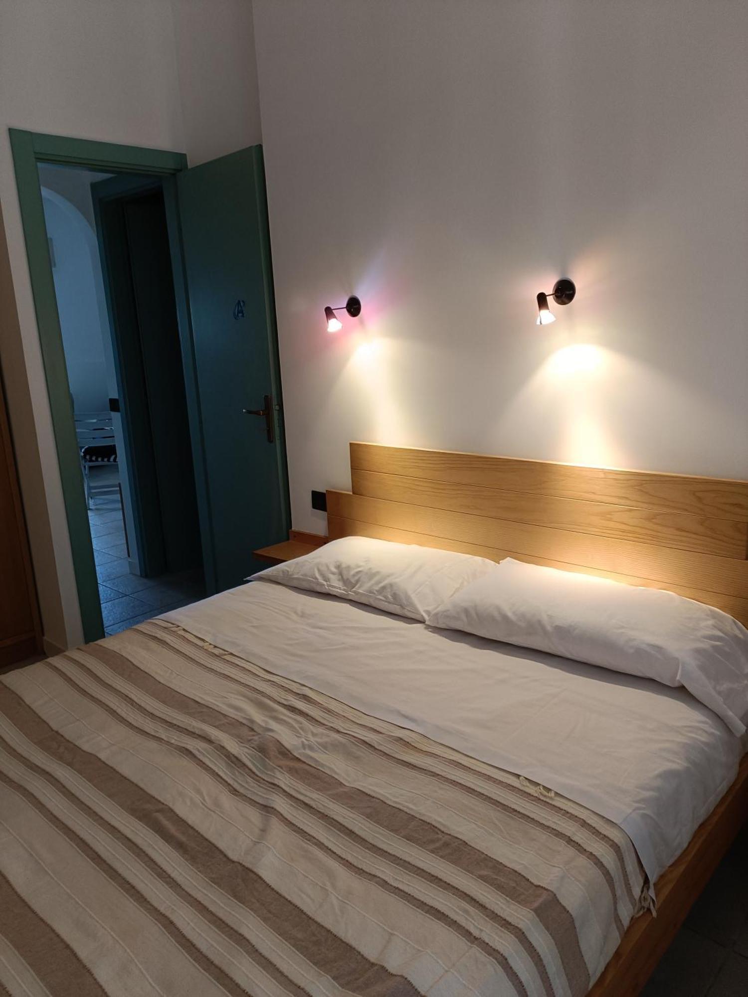 Casa Vacanze Margarita SantʼAlessio Siculo Eksteriør bilde