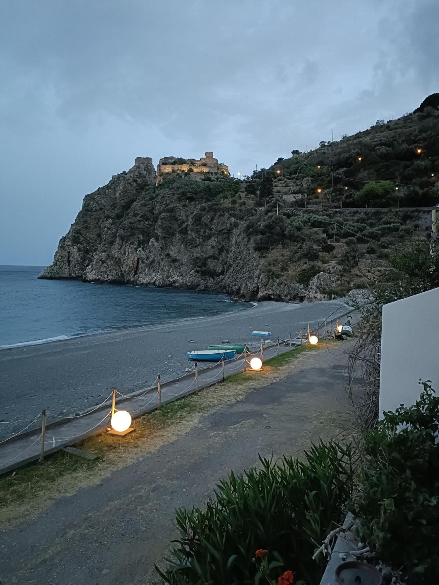 Casa Vacanze Margarita SantʼAlessio Siculo Eksteriør bilde